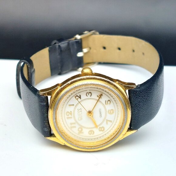Vintage 1990 Guess Inc. Quartz Watch With Black Leather Strap & Gold-Tone Case - Picture 2 of 11